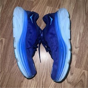 Men’s Hoka bondi 8, size 9, blue